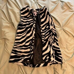 Beautees Black and White Faux Fur Zebra Print Vest